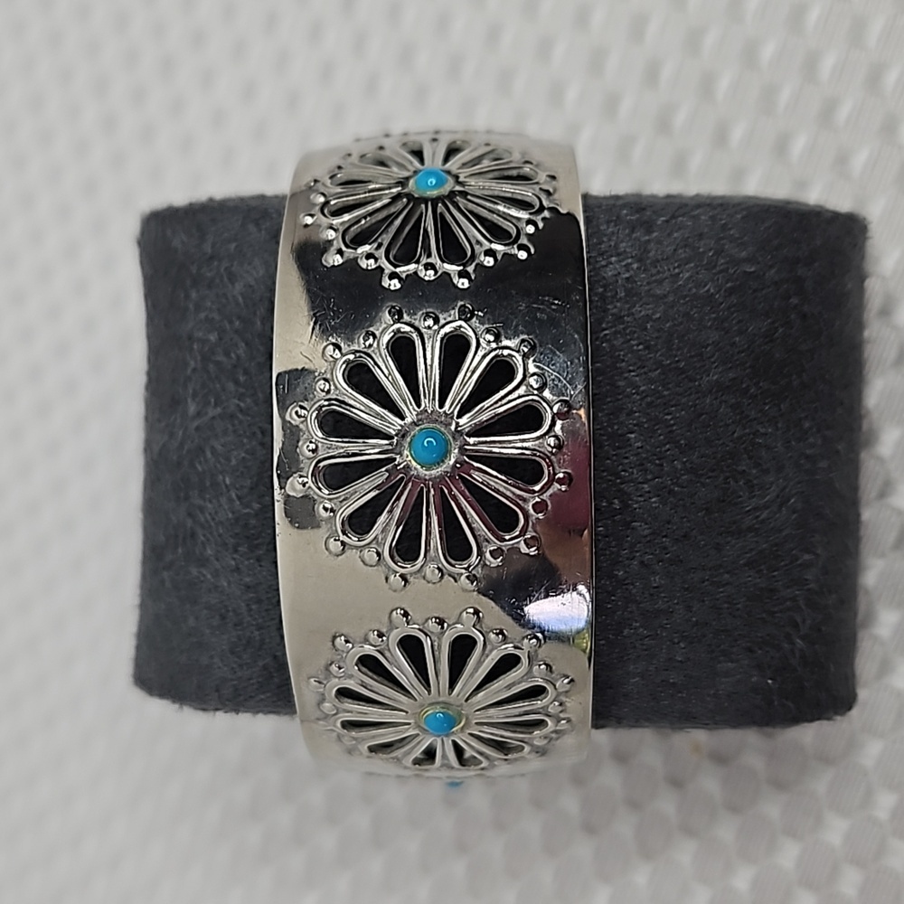 STERLING 925 TURQUISE STONE FLORAL PIERCED DESIGN CUFF BRACLET